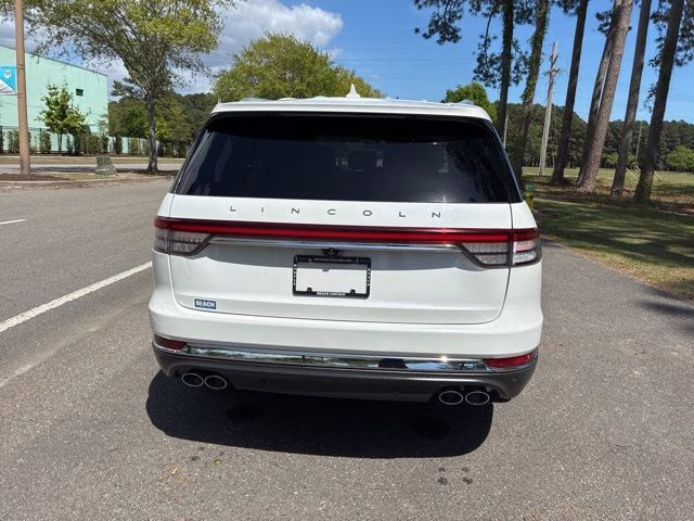 2020 White Metallic Lincoln Aviator Reserve AWD SUV