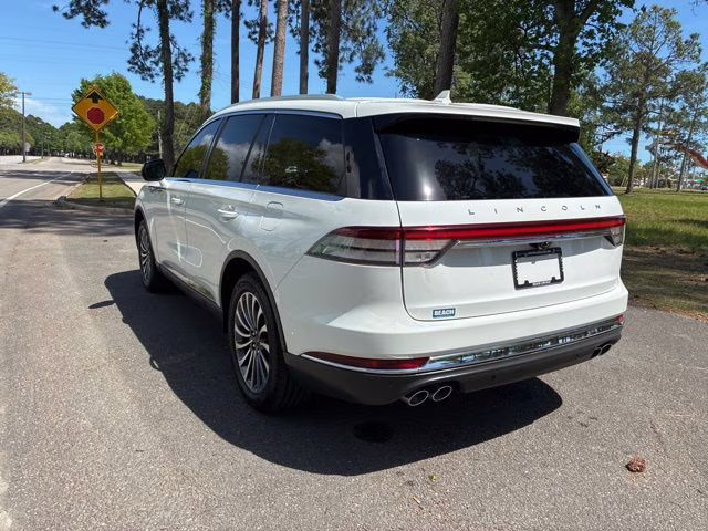 2020 White Metallic Lincoln Aviator Reserve AWD SUV