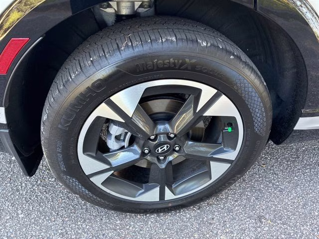 2026 Creamy White Pearl Hyundai Palisade Limited FWD SUV