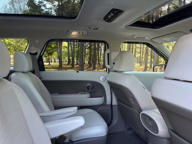 2026 Creamy White Pearl Hyundai Palisade Limited FWD SUV