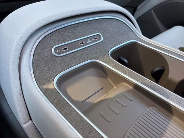 2026 Creamy White Pearl Hyundai Palisade Limited FWD SUV