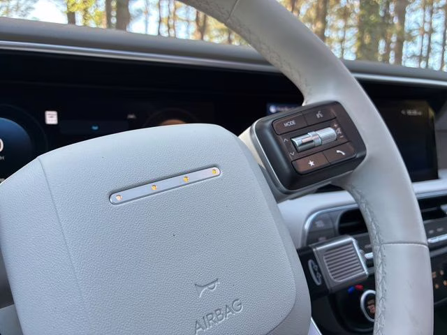 2026 Creamy White Pearl Hyundai Palisade Limited FWD SUV