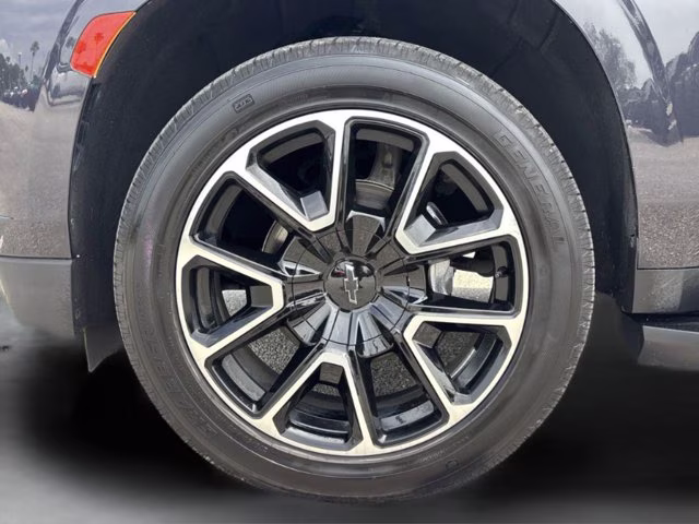 2023 Dark Ash Metallic Chevrolet Suburban RST RWD SUV
