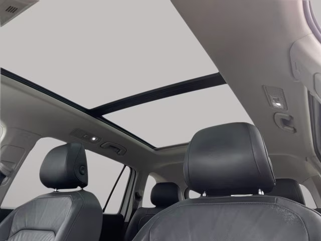 2019 Pure White Volkswagen Tiguan 2.0T SEL Premium AWD SUV