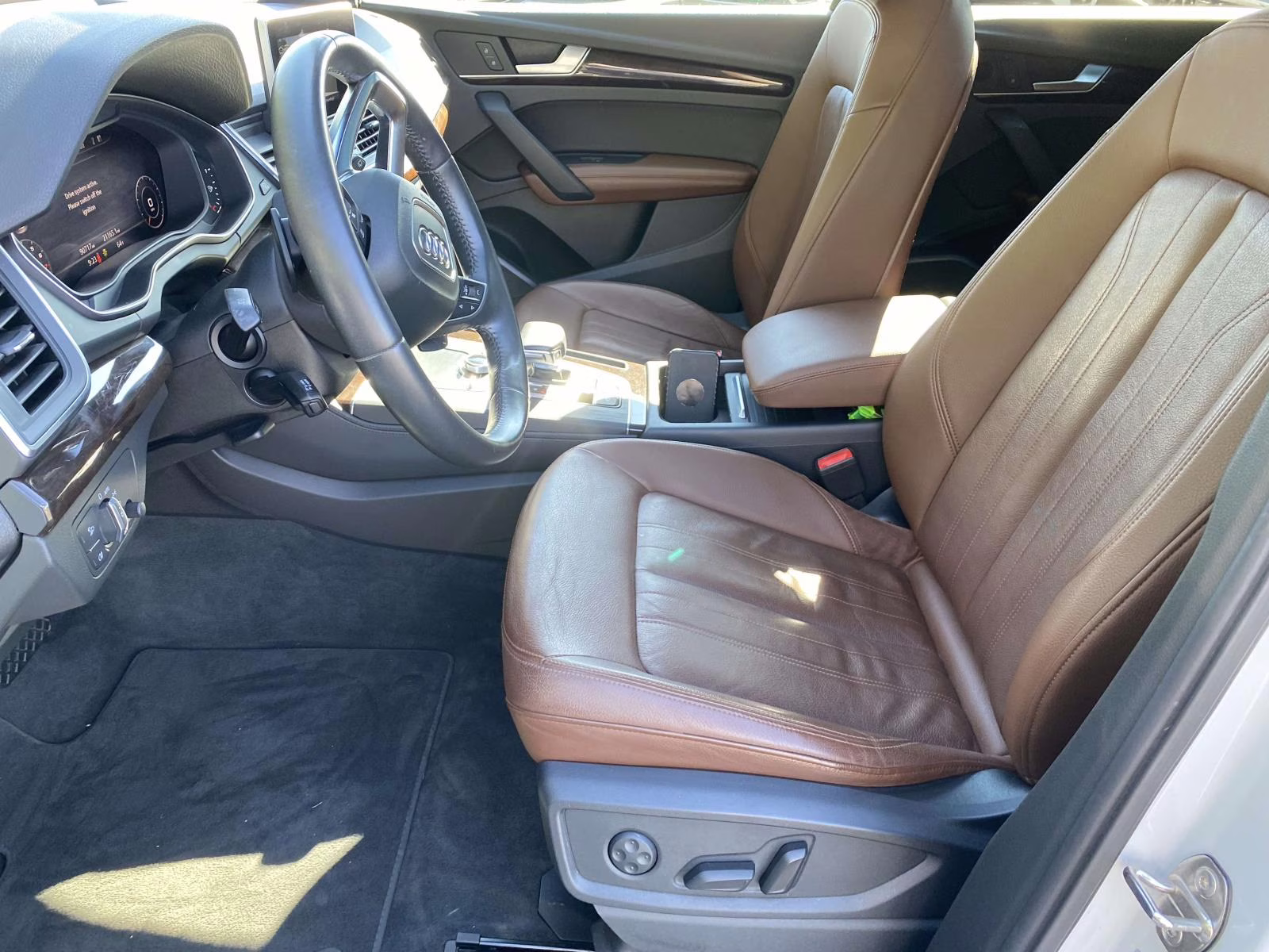 2019 Glacier White Metallic Audi Q5 2.0T Premium Plus AWD SUV