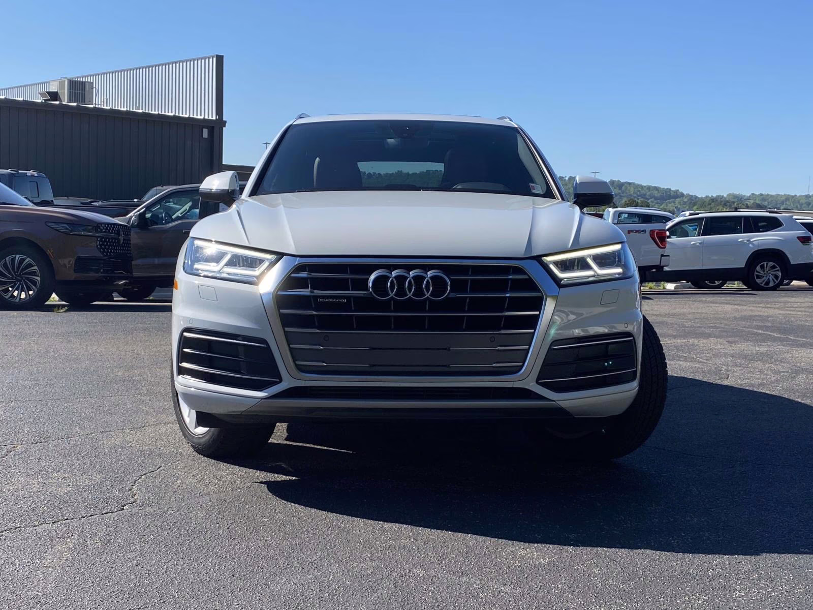 2019 Glacier White Metallic Audi Q5 2.0T Premium Plus AWD SUV