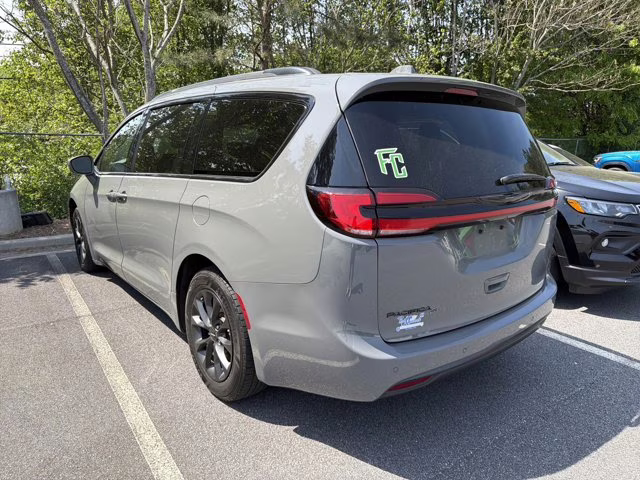 2021 Ceramic Gray Clearcoat Chrysler Pacifica Touring FWD Van