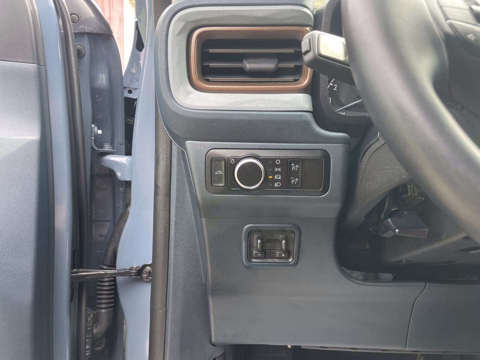 2024 Azure Gray Metallic Tri-Coat Ford Maverick LARIAT AWD Truck