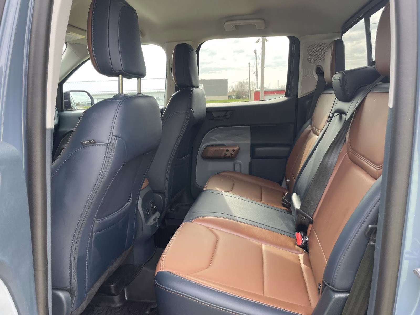 2024 Azure Gray Metallic Tri-Coat Ford Maverick LARIAT AWD Truck