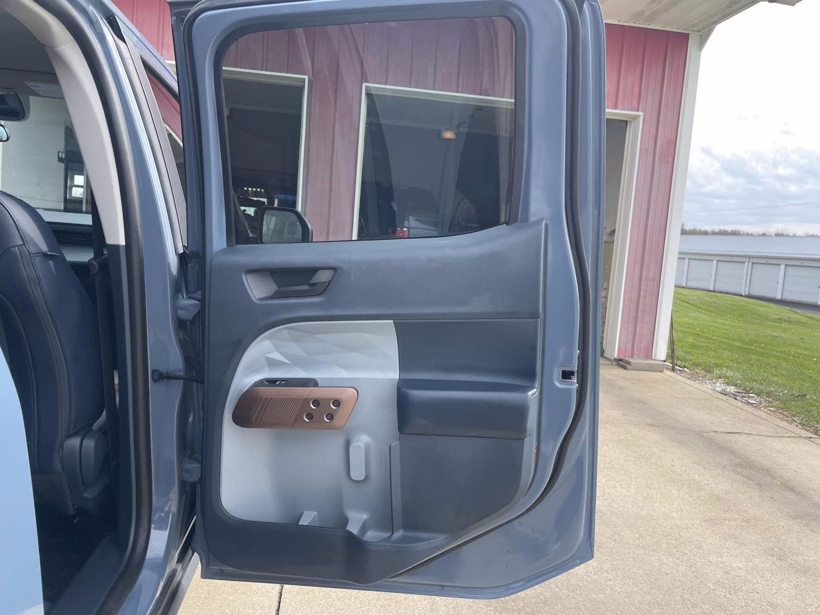 2024 Azure Gray Metallic Tri-Coat Ford Maverick LARIAT AWD Truck