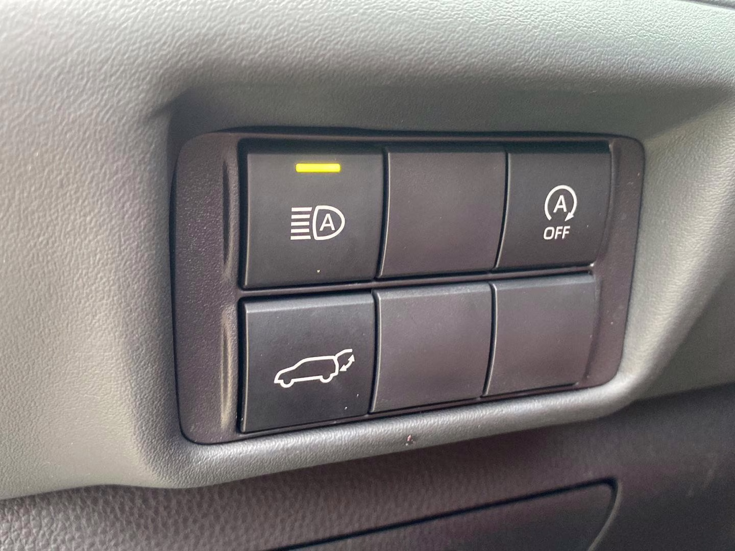 2023 Wind Chill Pearl Toyota Highlander XSE AWD SUV