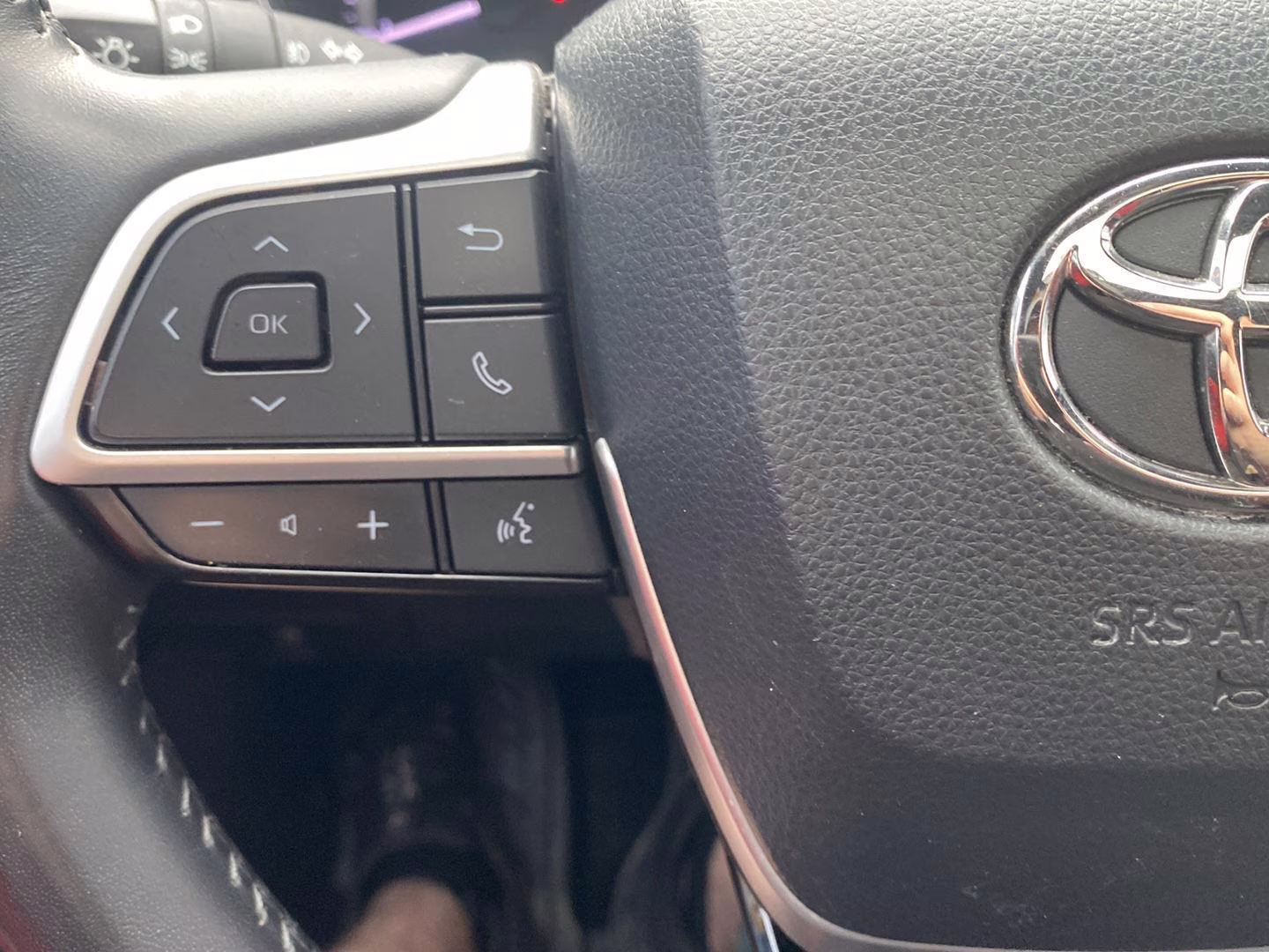 2023 Wind Chill Pearl Toyota Highlander XSE AWD SUV