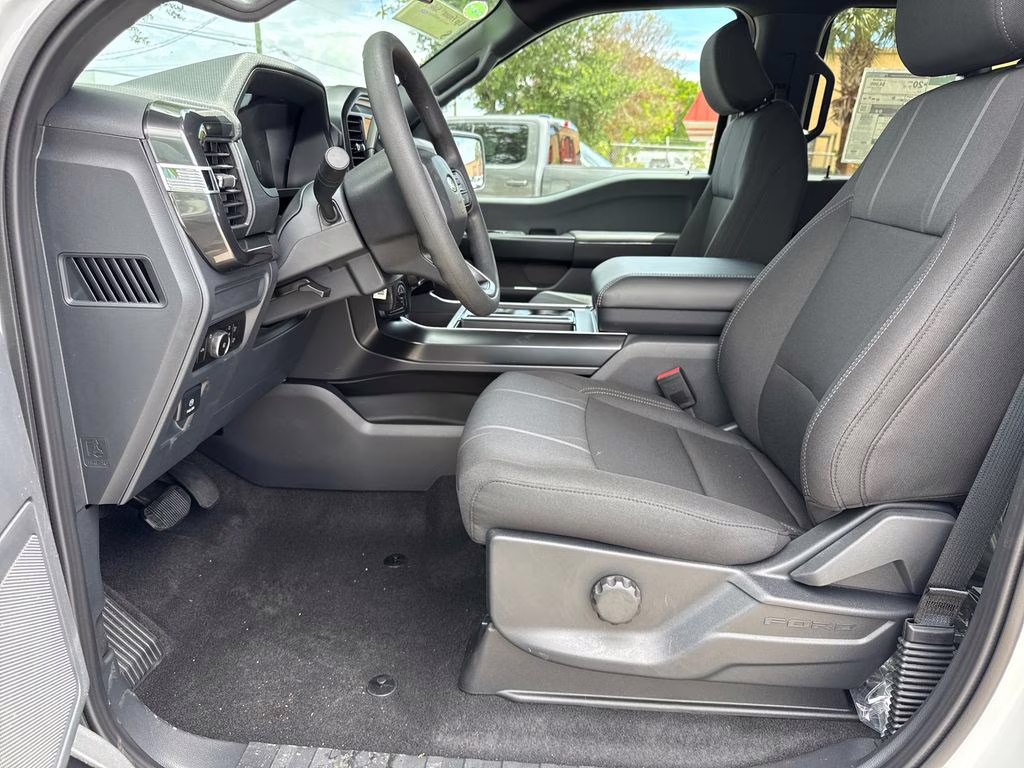 2026 Oxford White Ford F-150 STX 4X4 Truck