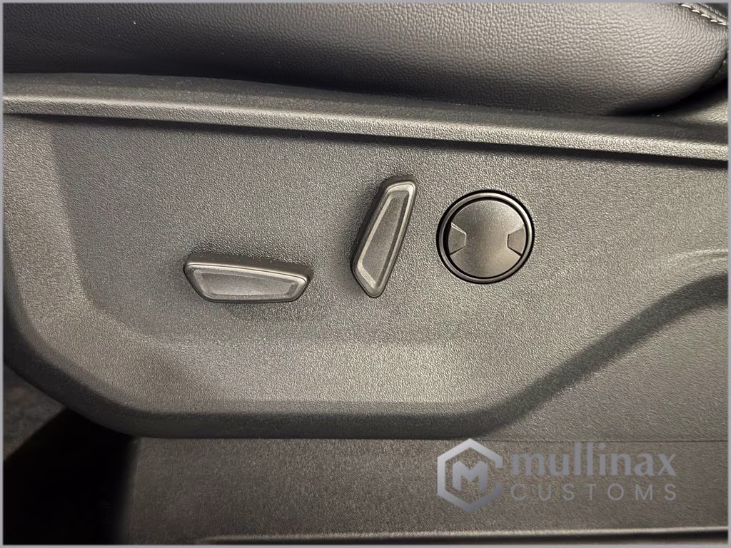 2026 Agate Black Metallic Ford F-150 Lariat 4X4 Truck