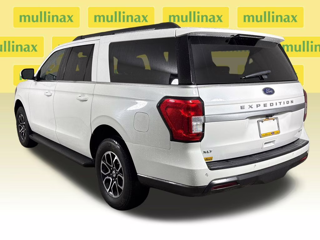 2024 White Metallic Ford Expedition Max XLT 4X4 SUV