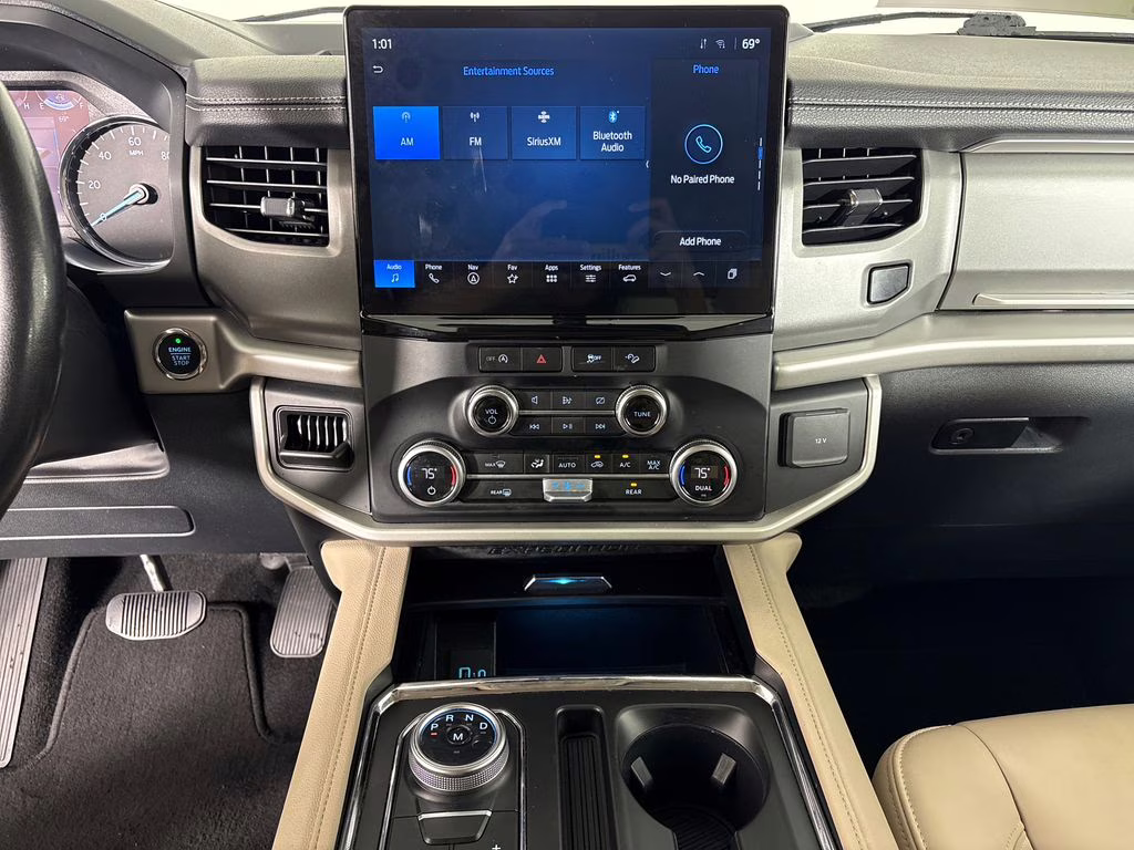 2024 White Metallic Ford Expedition Max XLT 4X4 SUV