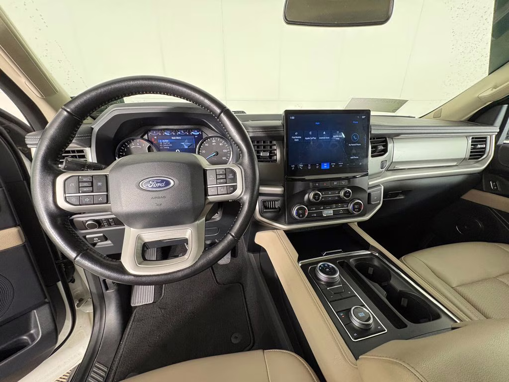 2024 White Metallic Ford Expedition Max XLT 4X4 SUV