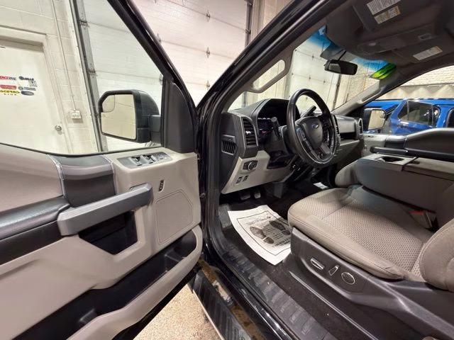 2018 Shadow Black Ford F-150 XLT 4X4 Truck