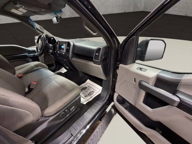 2018 Shadow Black Ford F-150 XLT 4X4 Truck