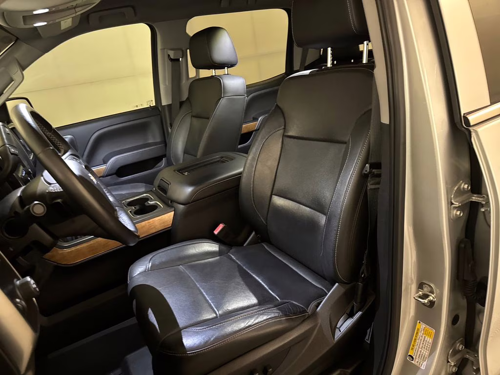 2018 Silver Ice Metallic Chevrolet Silverado 1500 LTZ RWD Truck