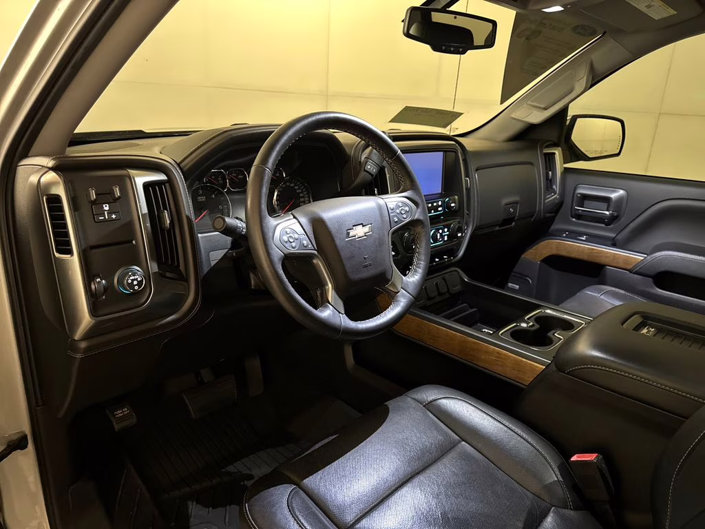 2018 Silver Ice Metallic Chevrolet Silverado 1500 LTZ RWD Truck