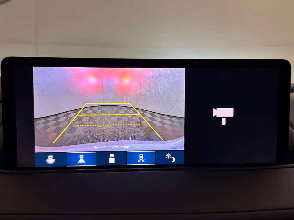 2022 Platinum White Pearl Acura MDX Technology AWD SUV