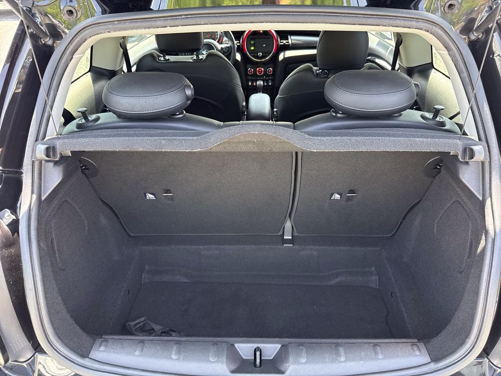 2019 Midnight Black Metallic MINI Cooper S Signature FWD Hatchback