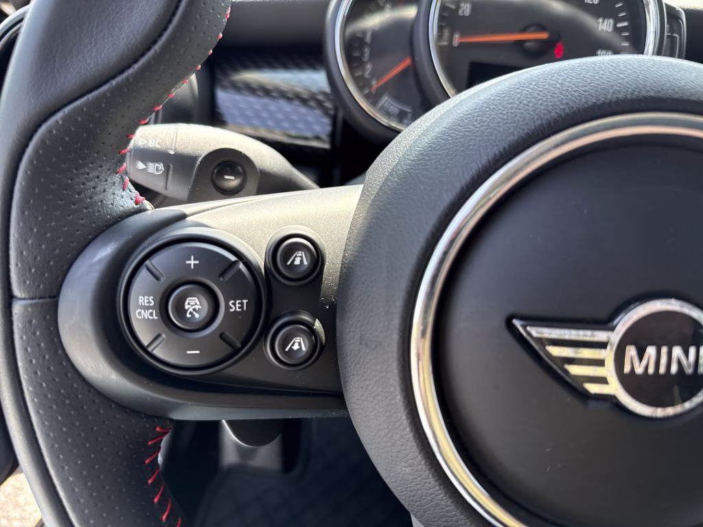 2019 Midnight Black Metallic MINI Cooper S Signature FWD Hatchback