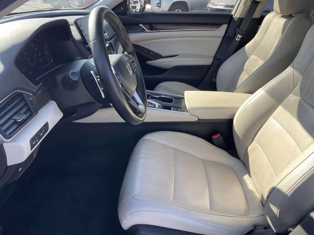 2021 Platinum White Pearl Honda Accord Touring 2.0T FWD Sedan