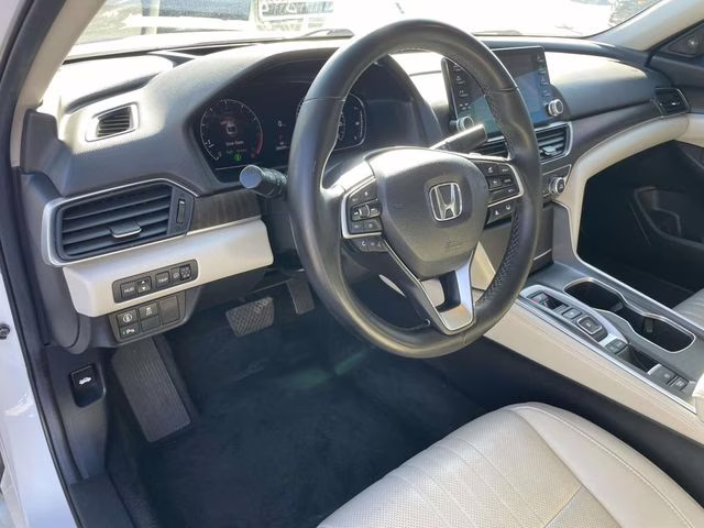 2021 Platinum White Pearl Honda Accord Touring 2.0T FWD Sedan
