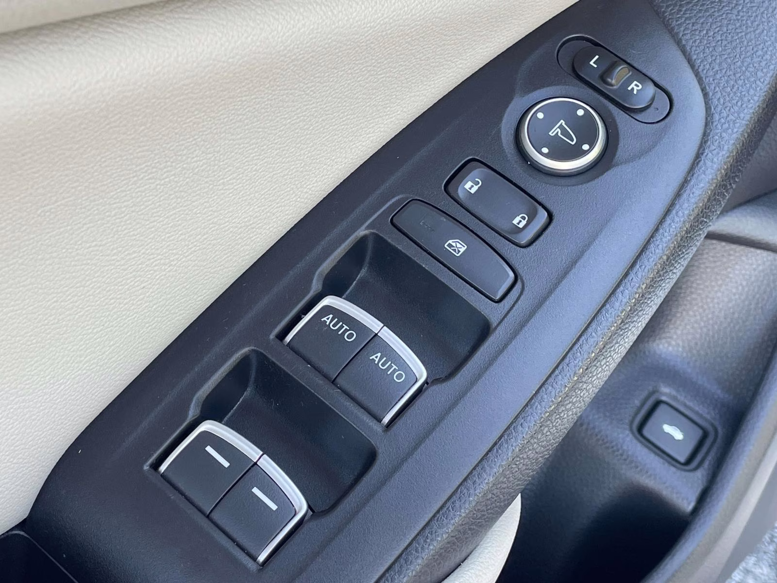 2021 Platinum White Pearl Honda Accord Touring 2.0T FWD Sedan