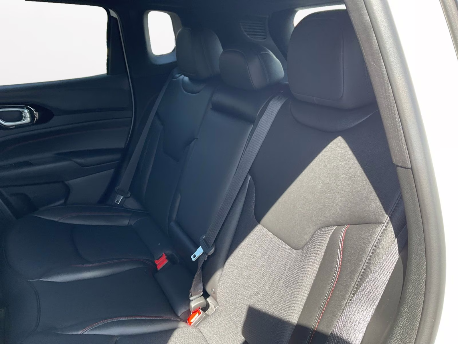 2026 Bright White Clearcoat Jeep Compass Trailhawk 4X4 SUV