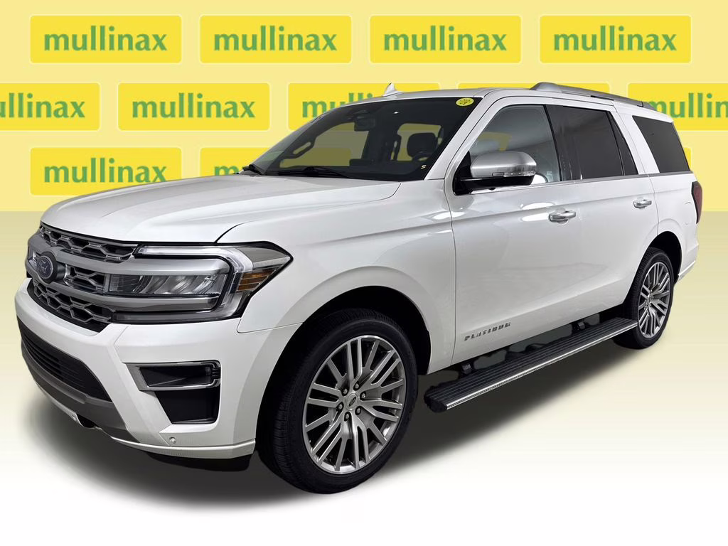 2022 White Metallic Ford Expedition Platinum 4X4 SUV