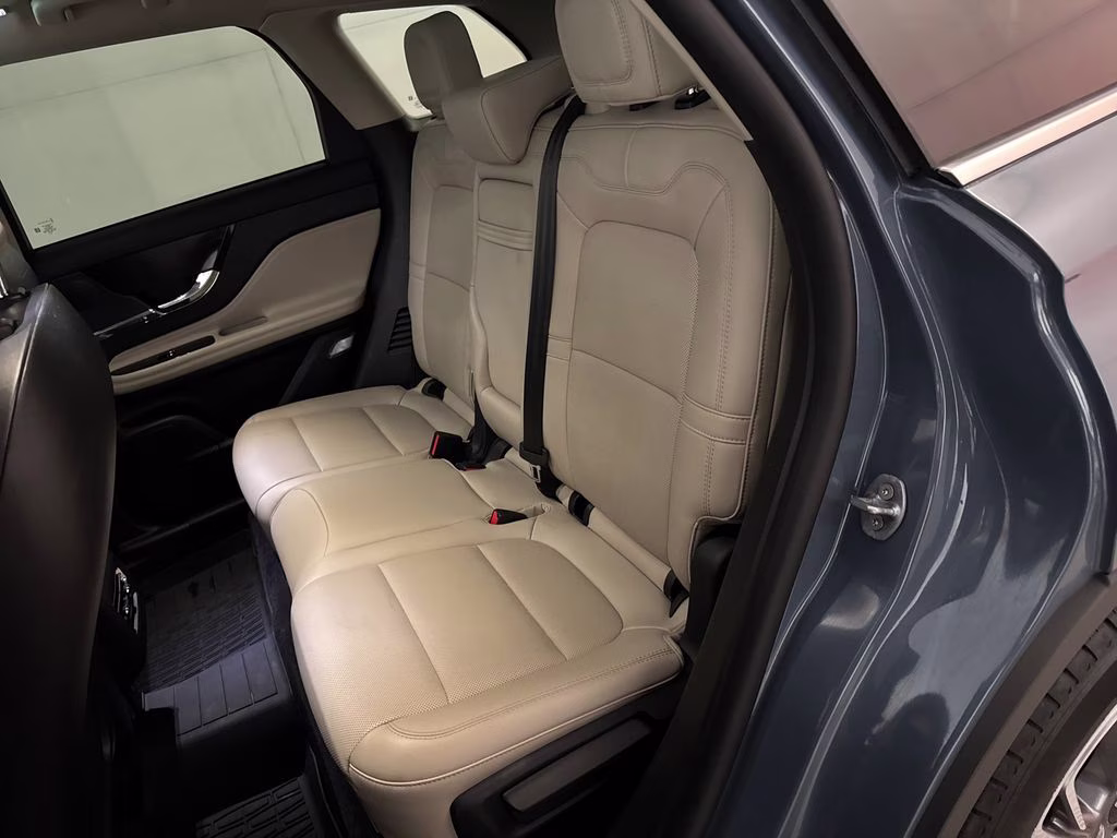 2025 Whisper Blue Metallic Clearcoat Lincoln Corsair Premiere AWD SUV