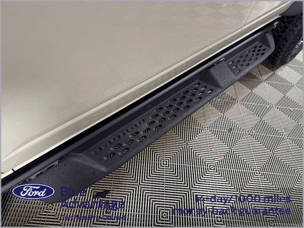 2025 Desert Sand Ford Bronco Badlands 4X4 SUV