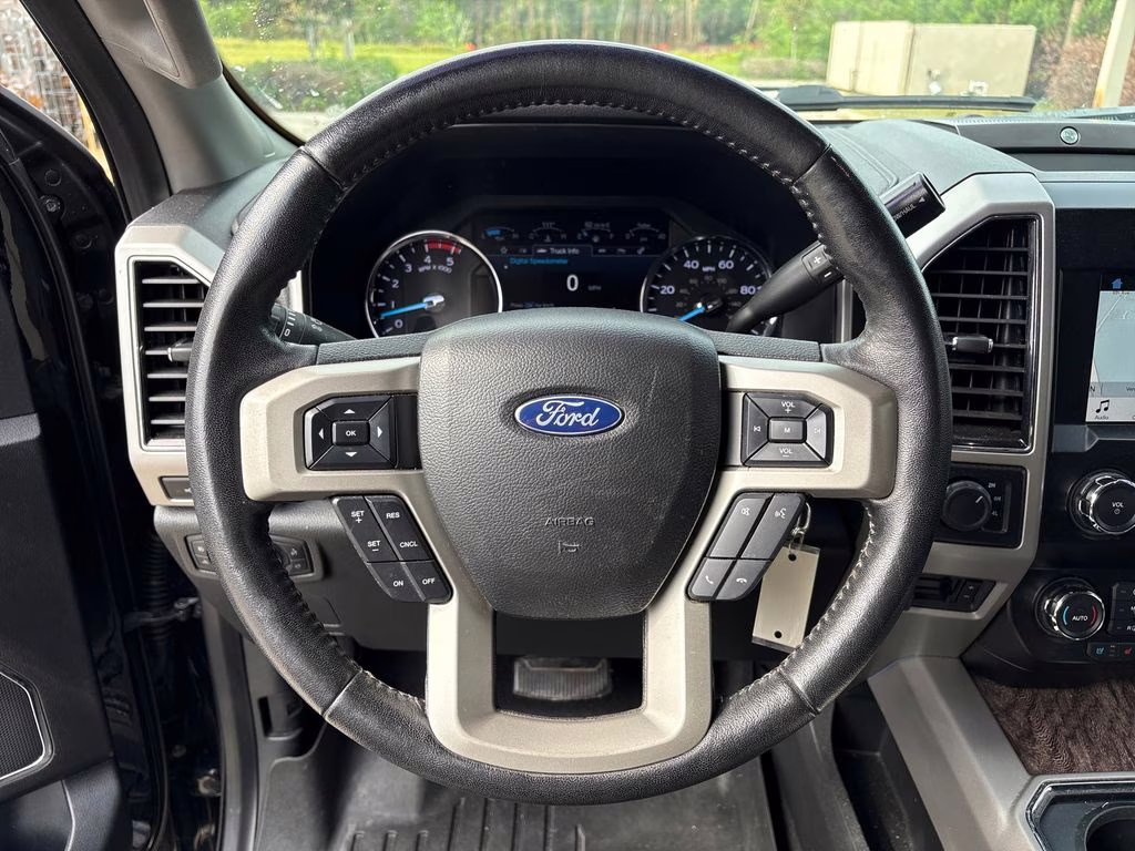 2019 Agate Black Metallic Ford Super Duty F-250 SRW Lariat 4X4 Truck