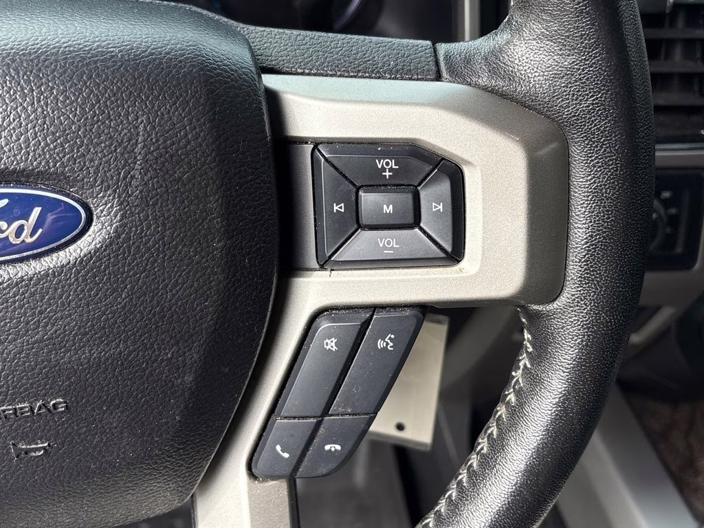 2019 Agate Black Metallic Ford Super Duty F-250 SRW Lariat 4X4 Truck