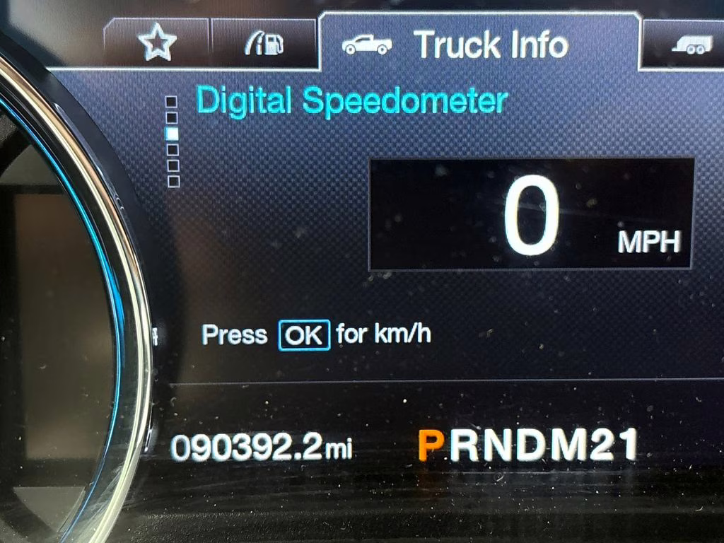 2019 Agate Black Metallic Ford Super Duty F-250 SRW Lariat 4X4 Truck