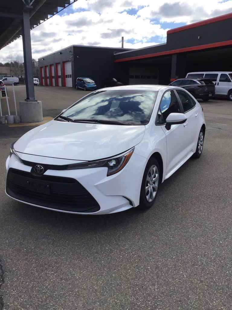 2025 Toyota Corolla LE