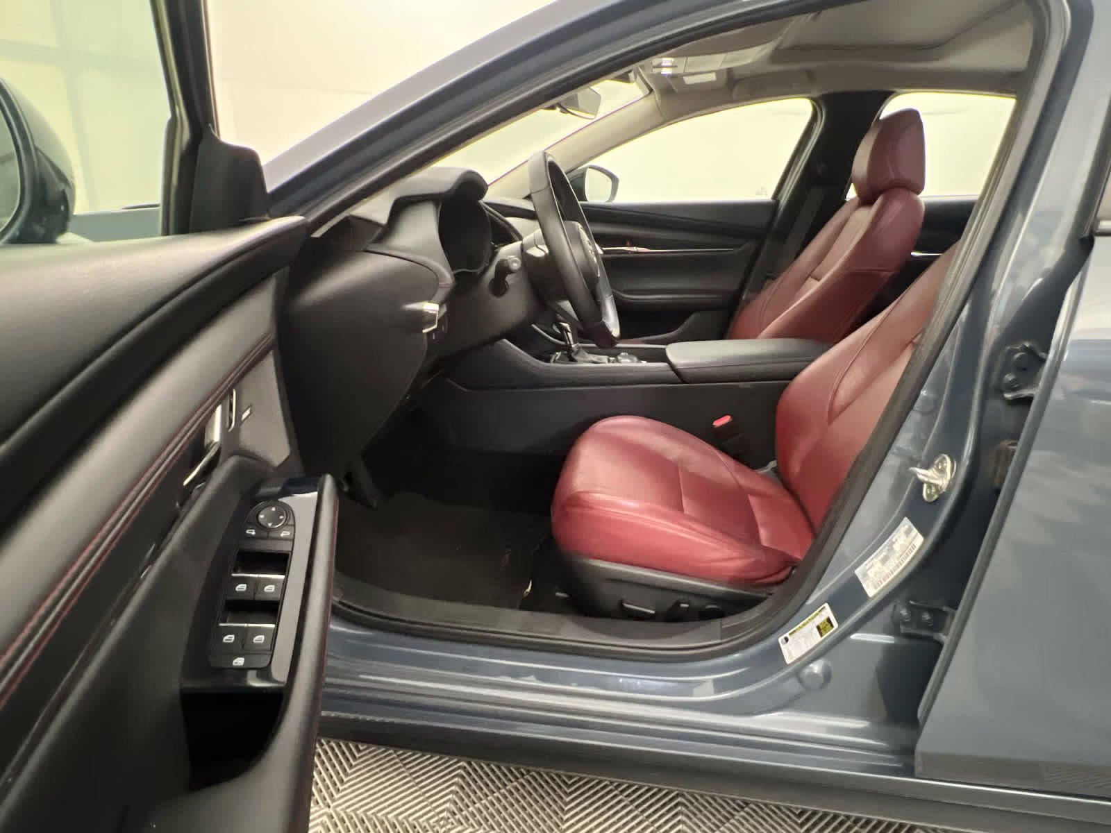 2022 Polymetal Gray Metallic Mazda Mazda3 Sedan Carbon Edition FWD Sedan