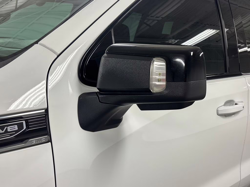 2021 Summit White GMC Sierra 1500 AT4 4X4 Truck