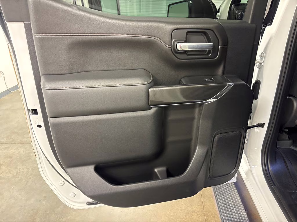 2021 Summit White GMC Sierra 1500 AT4 4X4 Truck