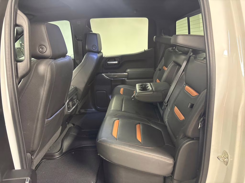 2021 Summit White GMC Sierra 1500 AT4 4X4 Truck