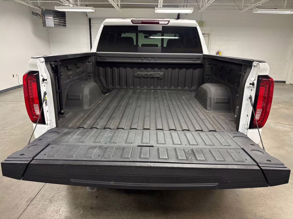 2021 Summit White GMC Sierra 1500 AT4 4X4 Truck