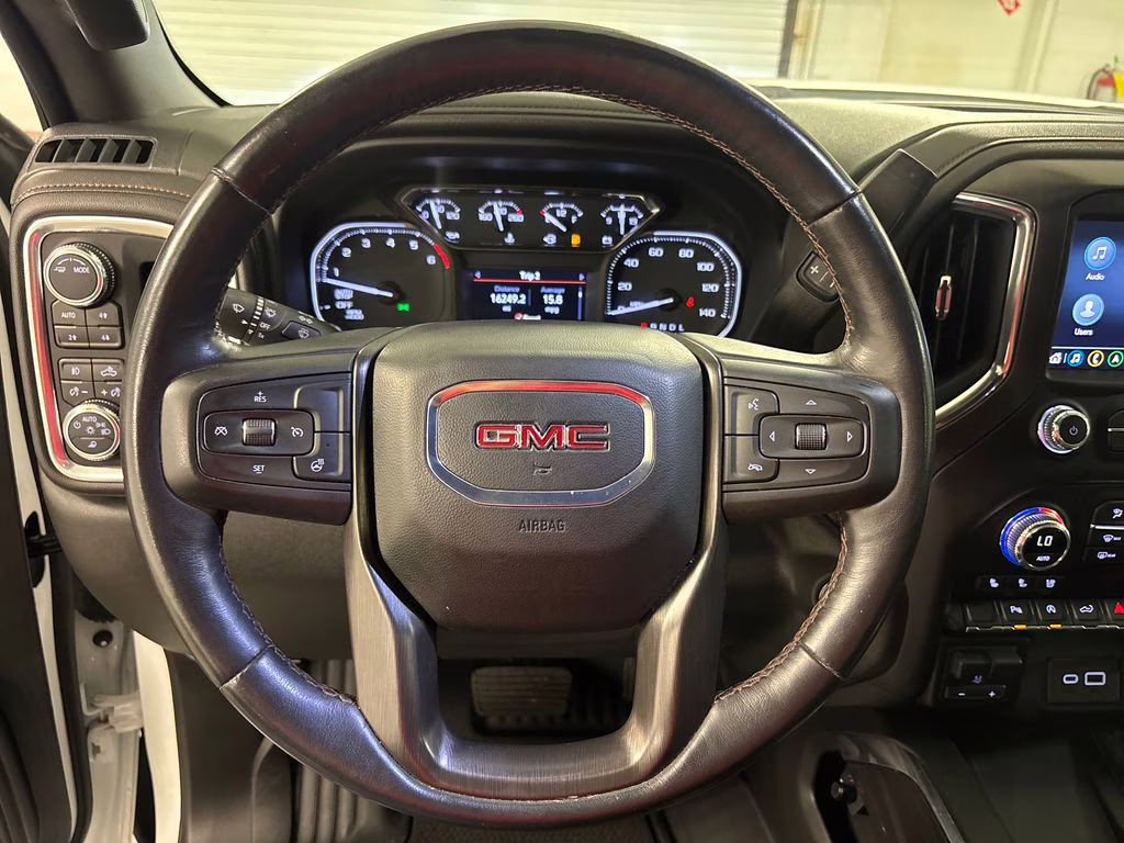 2021 Summit White GMC Sierra 1500 AT4 4X4 Truck