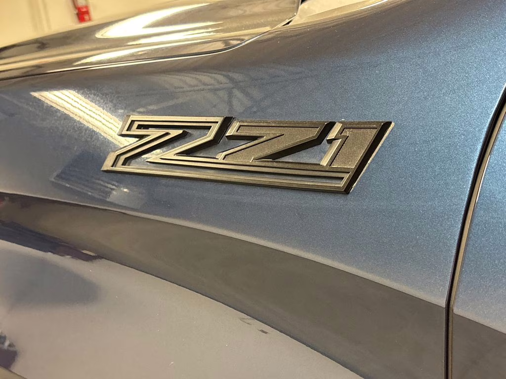 2020 Northsky Blue Metallic Chevrolet Silverado 1500 RST 4X4 Truck