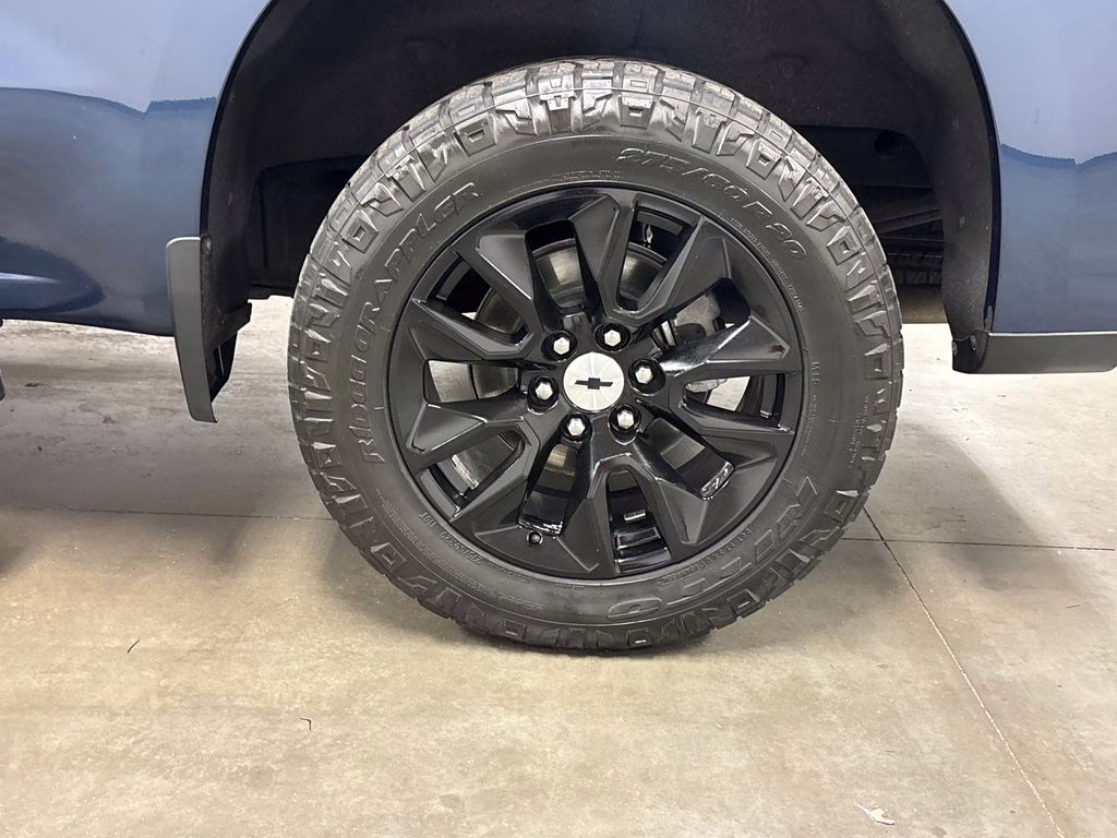 2020 Northsky Blue Metallic Chevrolet Silverado 1500 RST 4X4 Truck