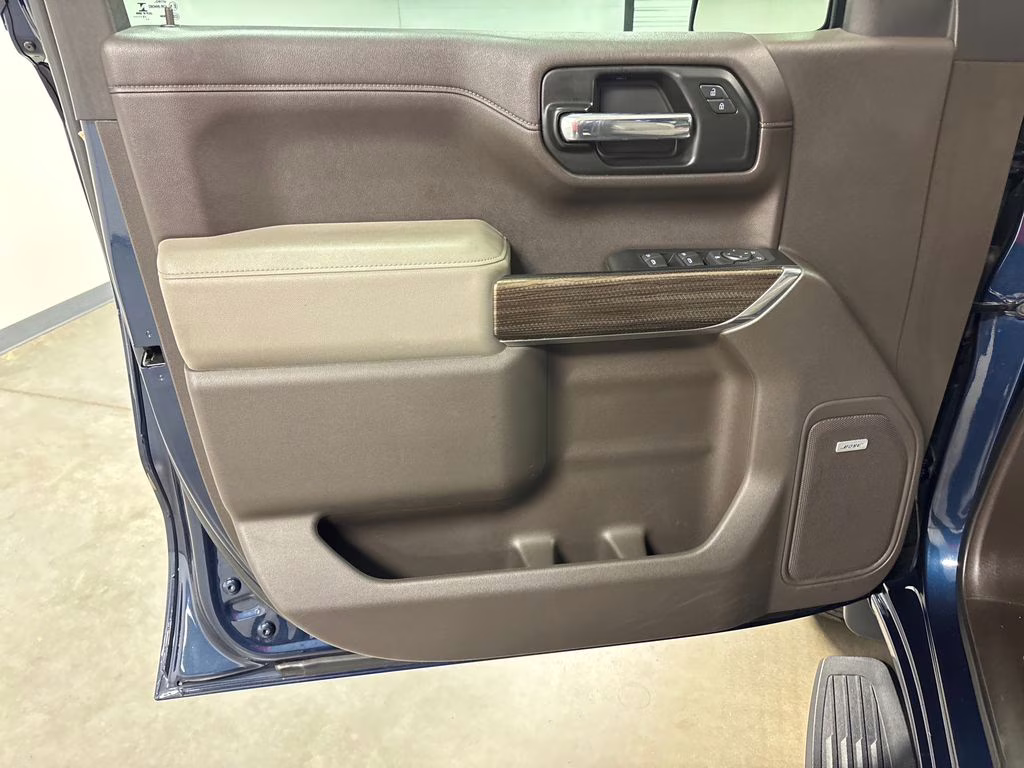 2020 Northsky Blue Metallic Chevrolet Silverado 1500 RST 4X4 Truck