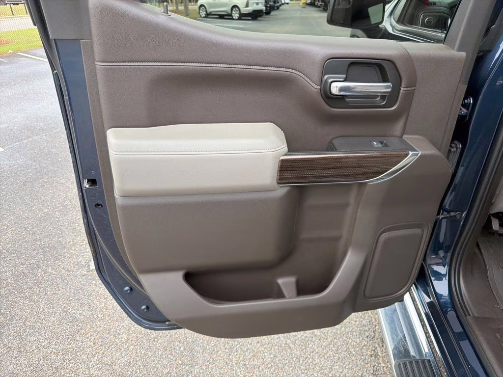 2020 Northsky Blue Metallic Chevrolet Silverado 1500 RST 4X4 Truck