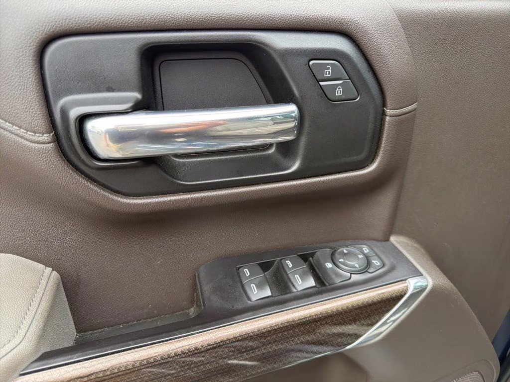 2020 Northsky Blue Metallic Chevrolet Silverado 1500 RST 4X4 Truck